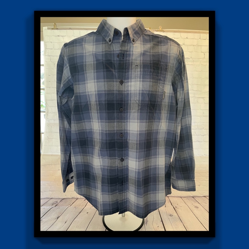 Columbia button down shirt size S